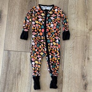 Little Sleepies Halloween‎ Candy Kids One Piece Pajamas Size 6-13 Months